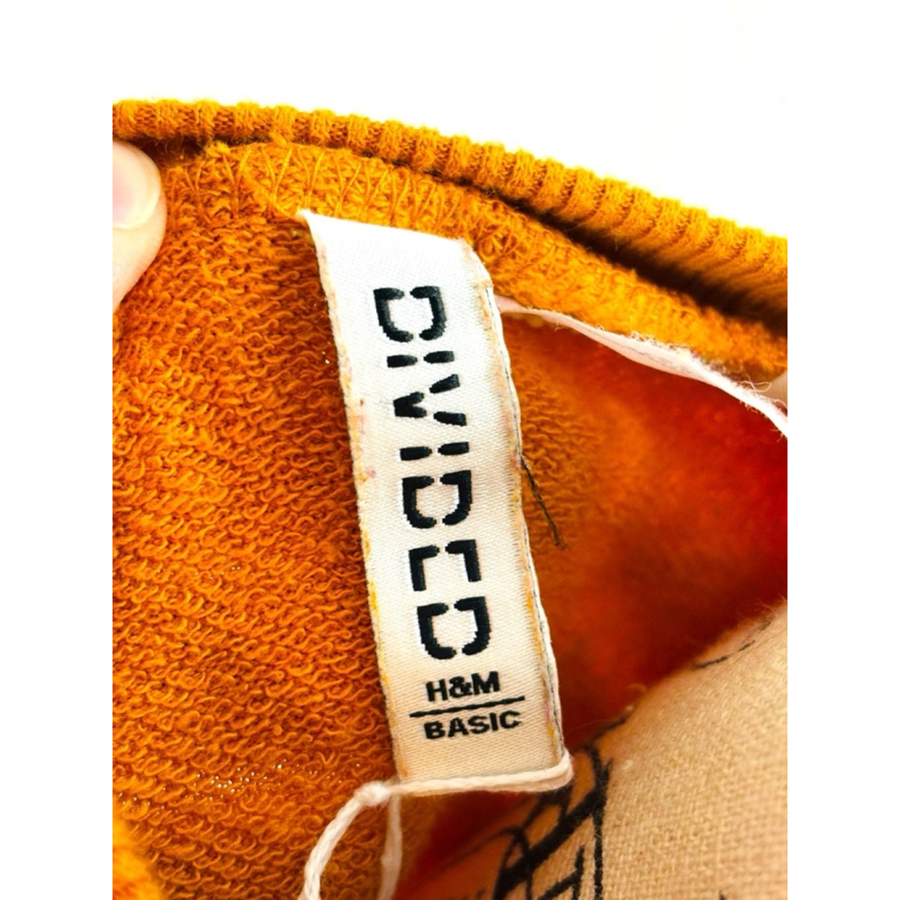 Divided by H&M Women’s XS Disney’s Mickey Mouse Mustard Yellow Sweatshirt • GUC - Picture 9 of 11